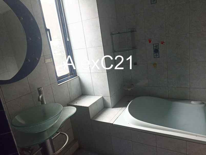 dijual apartemen cipete utara