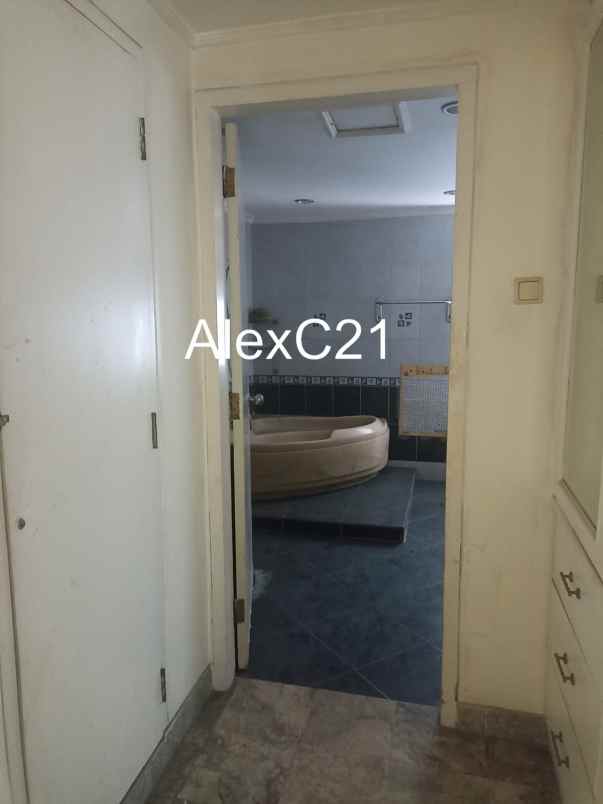 dijual apartemen cipete utara