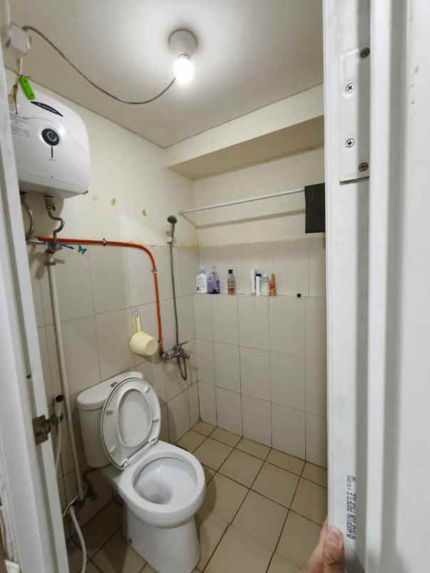 dijual apartemen educity yale