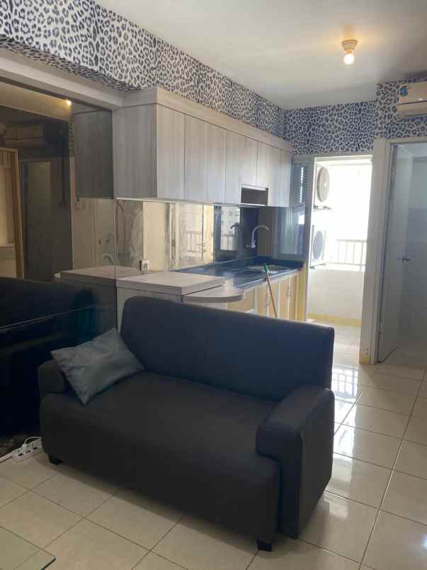 dijual apartemen educity yale