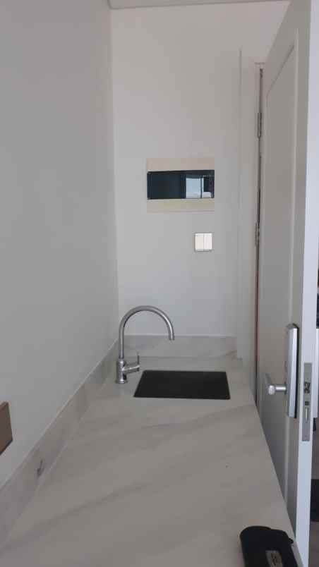 dijual apartemen jl raya darmo permai iii