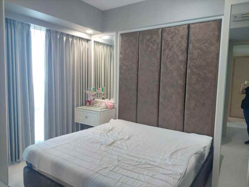 dijual apartemen pakuwon indah surabaya