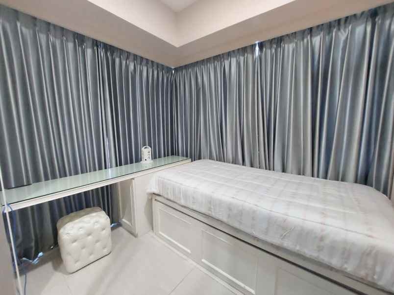 dijual apartemen pakuwon indah surabaya