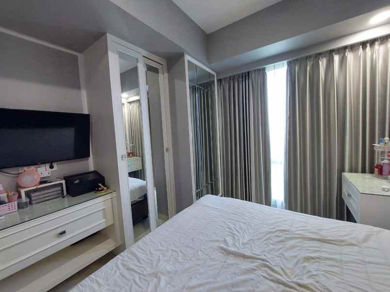 dijual apartemen pakuwon indah surabaya