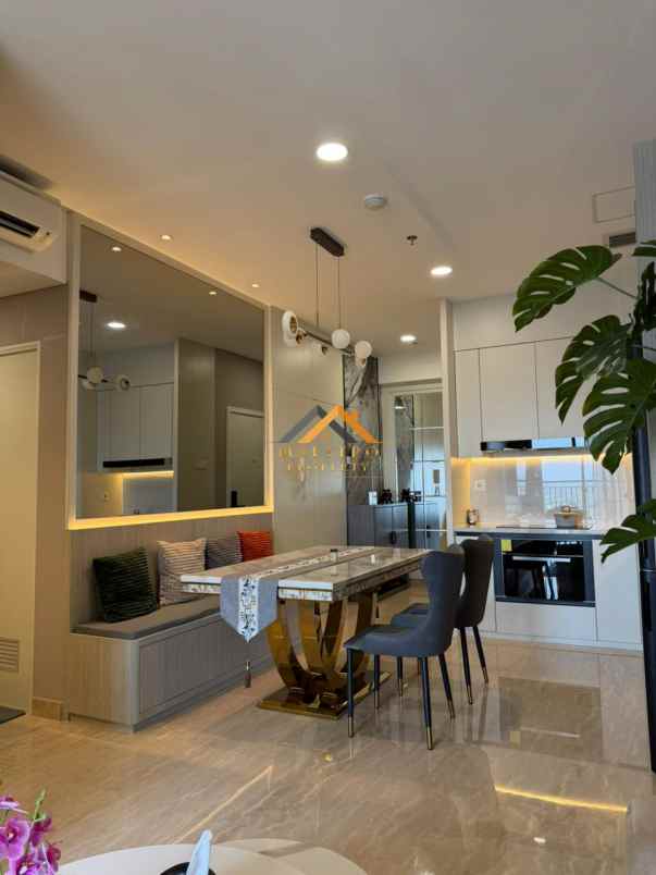 dijual apartemen podomoro city deli tower