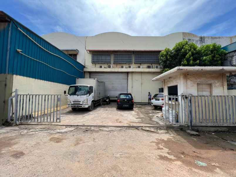 dijual cepat gudang di harbour view batu ampar