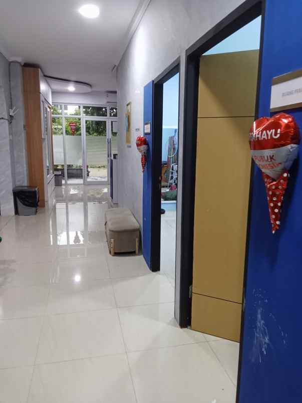 dijual cepat ruko 3 lantai