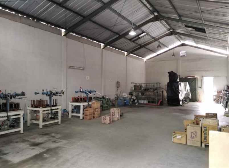 dijual gudang siap pakai di raya abdul fatah bogor