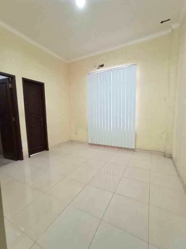 dijual kost caturtunggal depok sleman