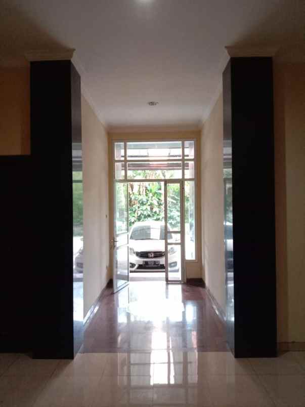 dijual kost caturtunggal depok sleman