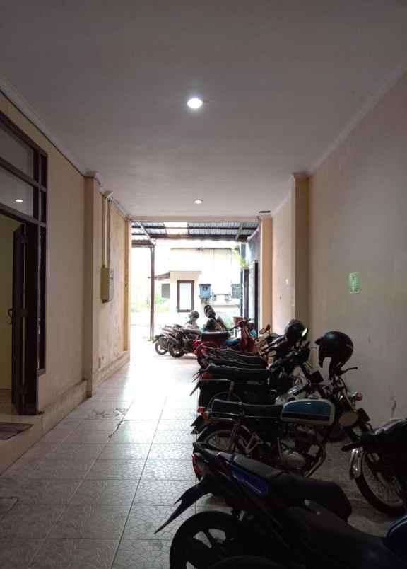 dijual kost caturtunggal depok sleman