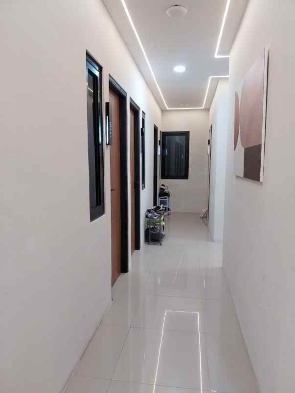 dijual kost grogol selatan