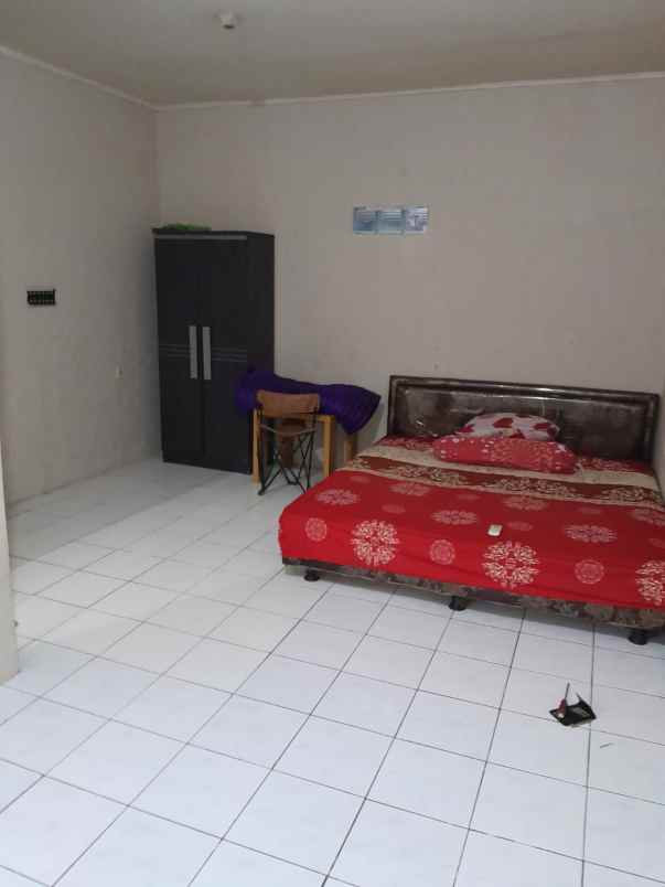 dijual kost jalan raya kalimalang