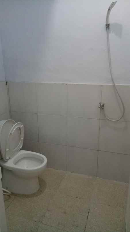 dijual kost jalan segara madu