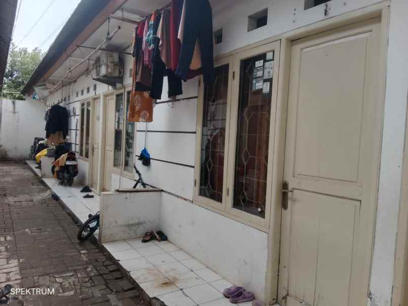 dijual kost jl palem puri jombang ciputat