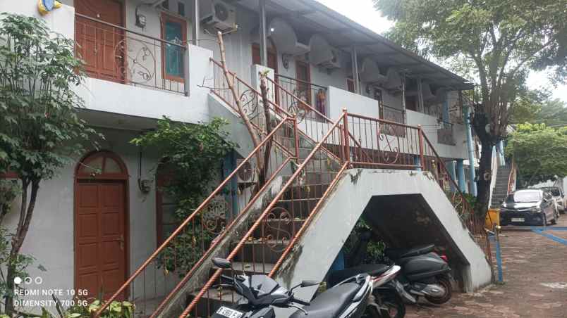 dijual kost jl raya kalimalang pondok