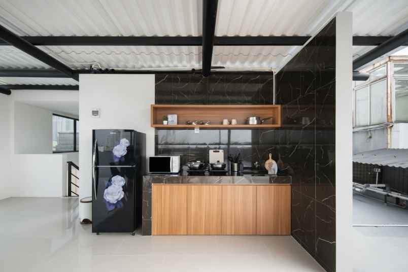 dijual kost kebayoran lama