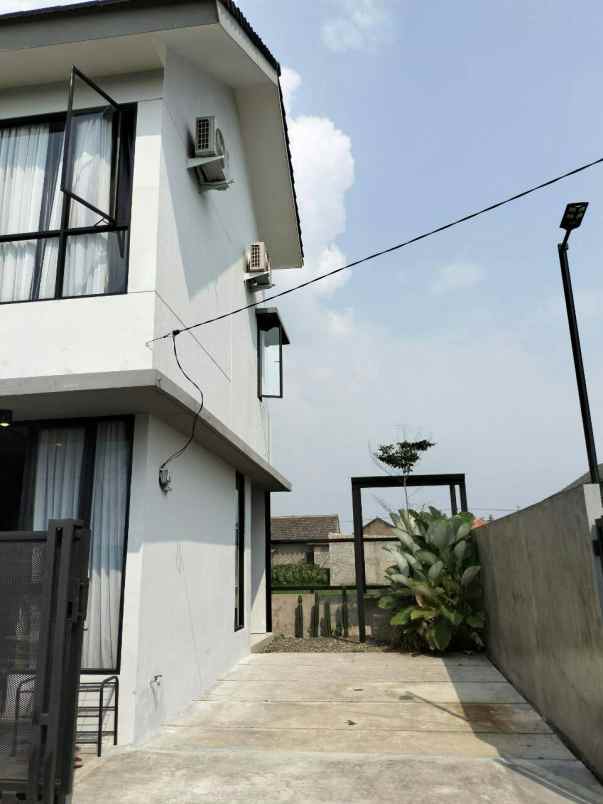 dijual kost kemang