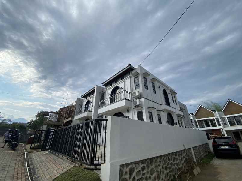 dijual kost merjosari