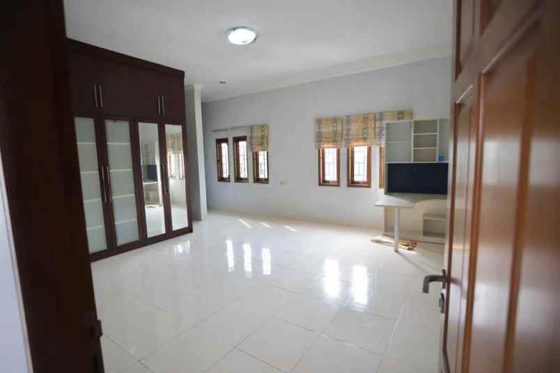 dijual ruko gudang kantor area cilandak dekat citos