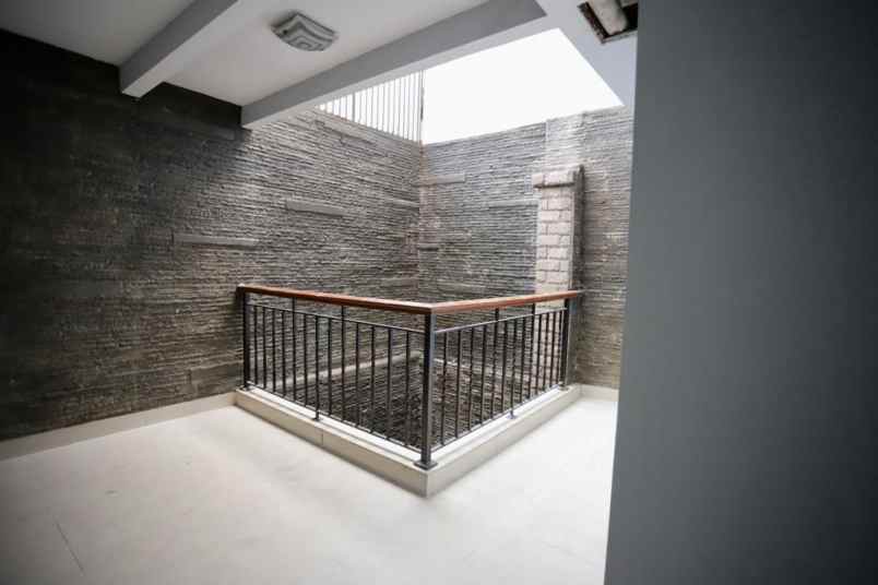 dijual ruko gudang kantor area cilandak dekat citos