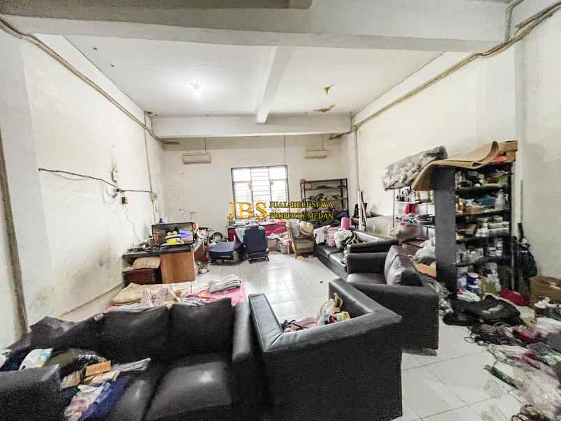 dijual ruko gudang kantor jalan karya wisata