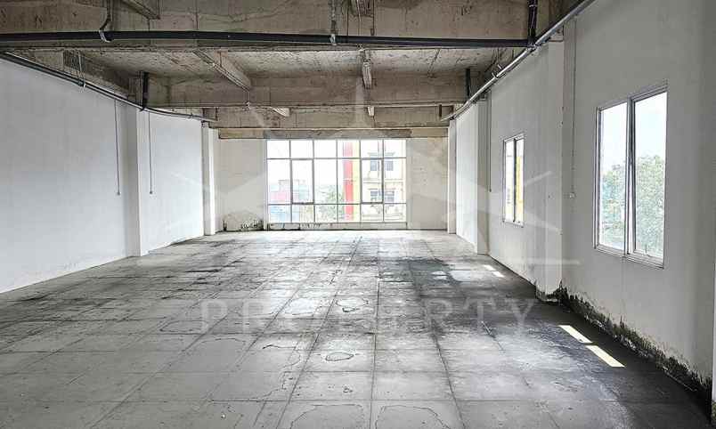 dijual ruko gudang kantor jalan kom yos sudarso