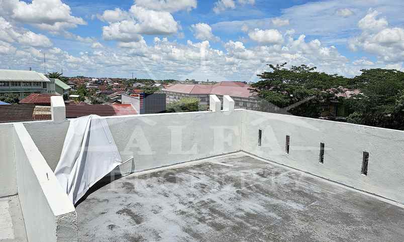 dijual ruko gudang kantor jalan m yamin