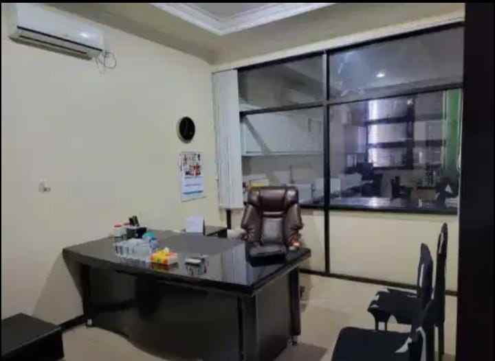 dijual ruko gudang kantor jalan raya tidar pusat