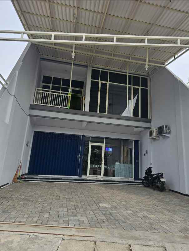 dijual ruko gudang kantor jalan raya wiyung