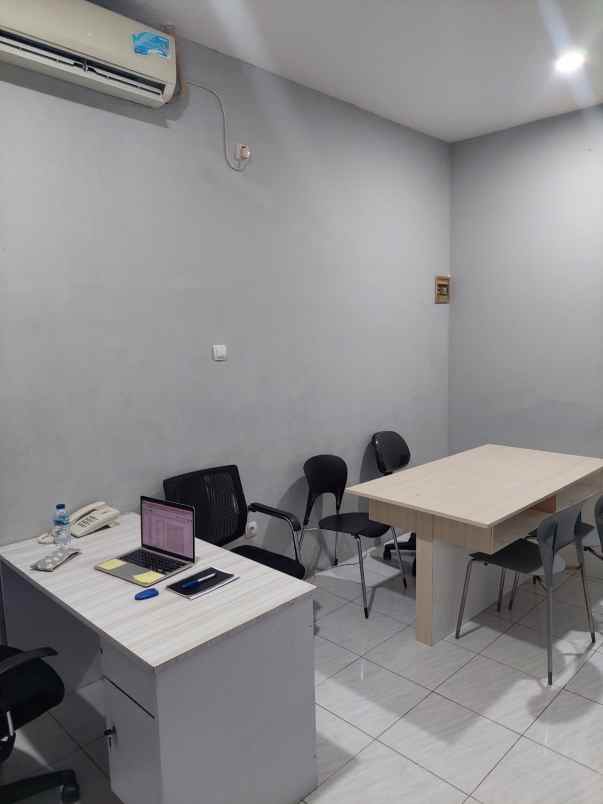 dijual ruko gudang kantor jl biak