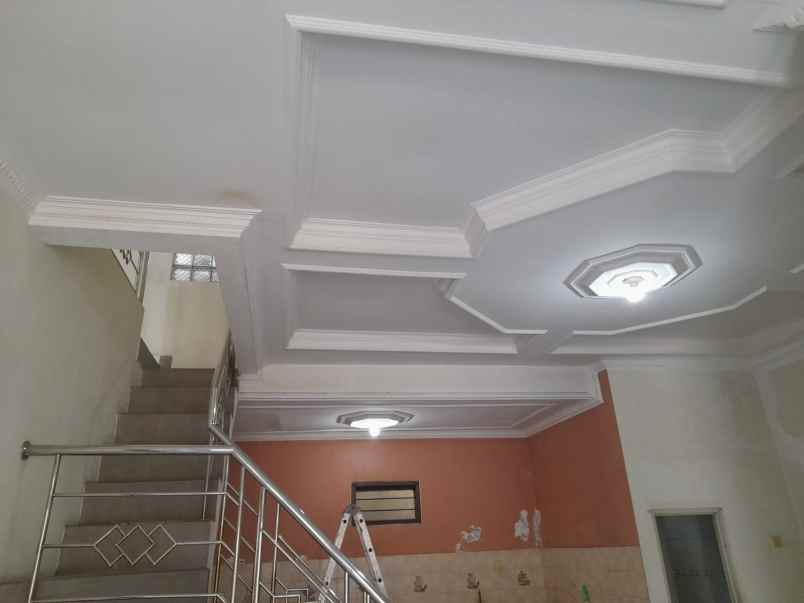 dijual ruko gudang kantor taman kopo indah