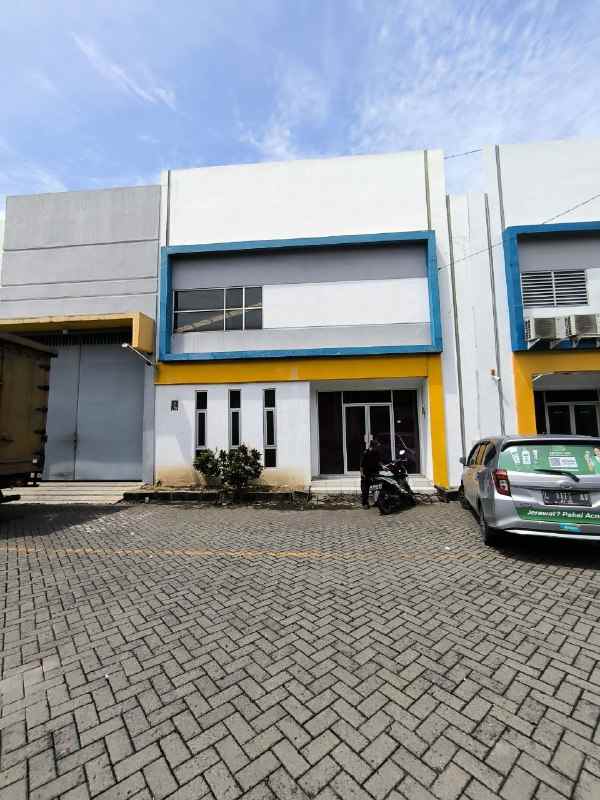 dijual ruko gudang kantor tritan point gedangan