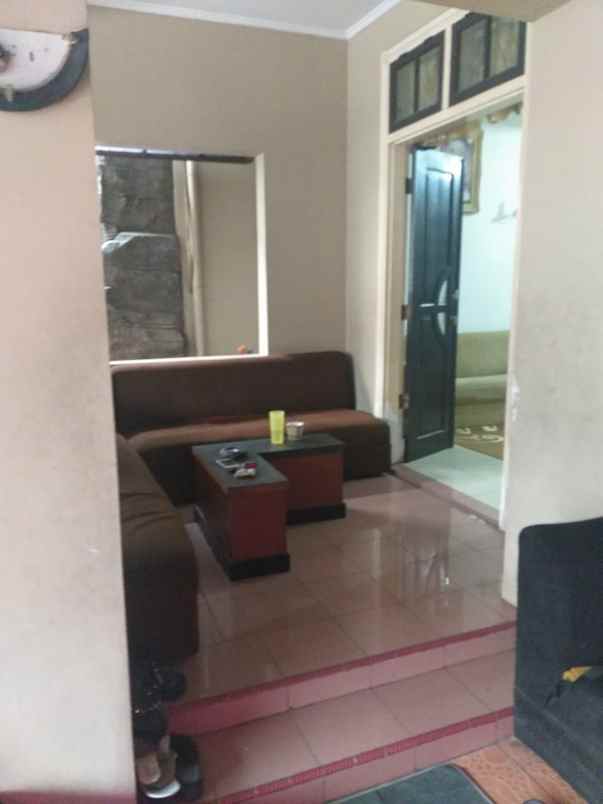 dijual rumah 1 05 m nego kawasan tapos depok