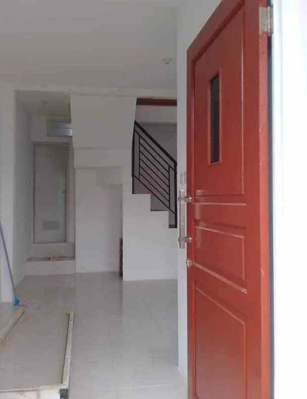 dijual rumah 2 lantai siap huni di lenteng agung