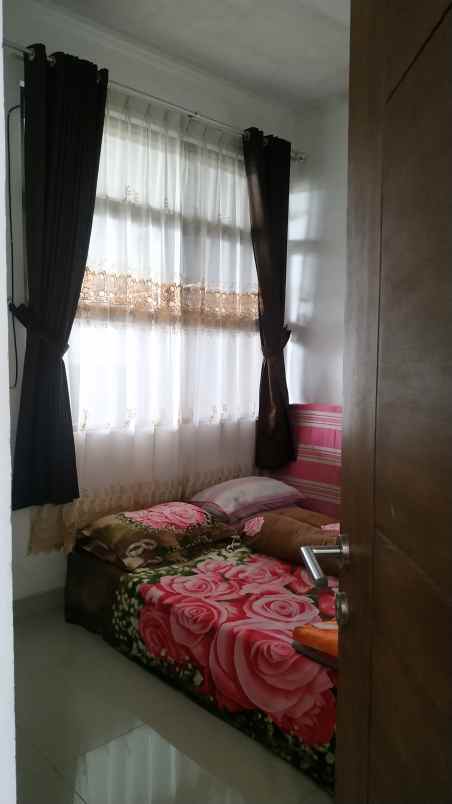 dijual rumah arcamanik