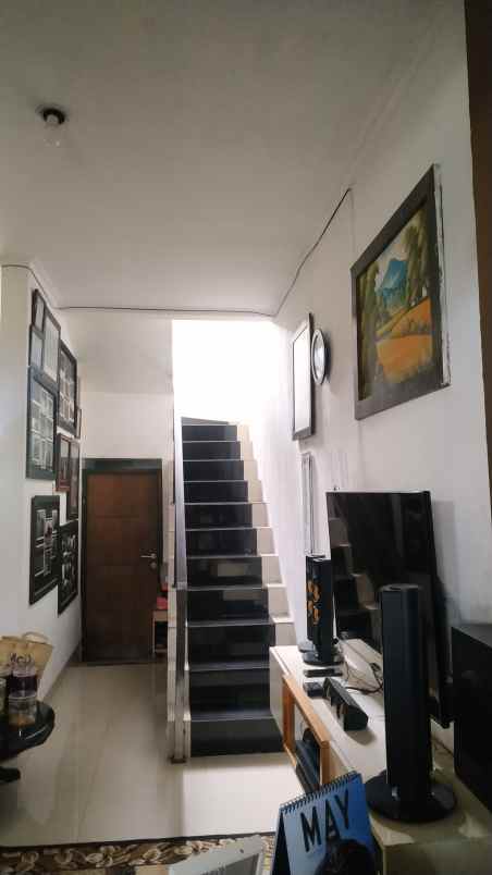 dijual rumah arcamanik