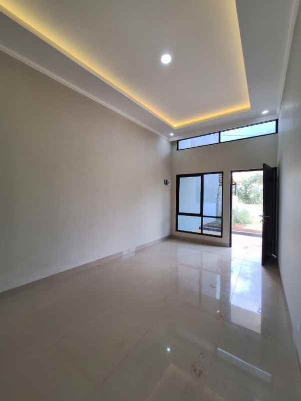 dijual rumah baktijaya setu