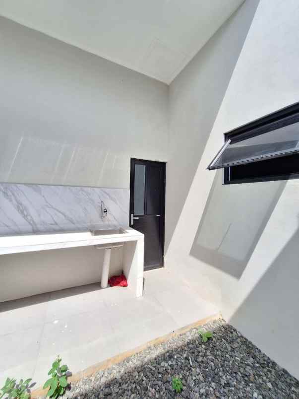 dijual rumah baktijaya setu