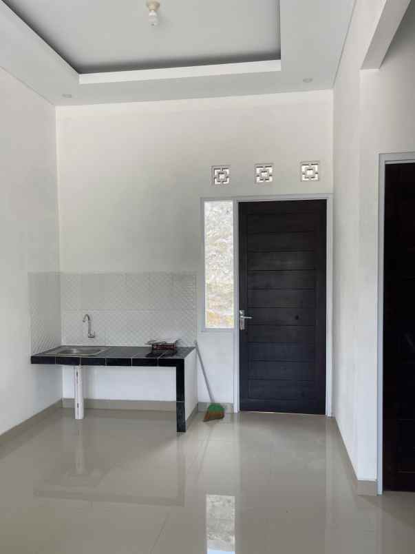 dijual rumah balecatur kec gamping kab