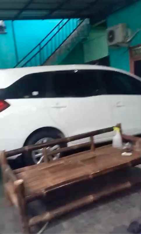 dijual rumah bambu apus