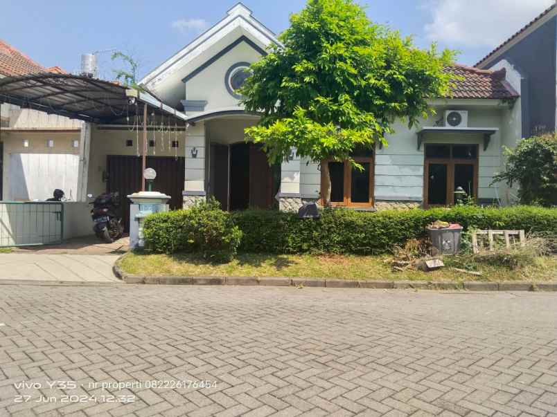 dijual rumah banyumanik