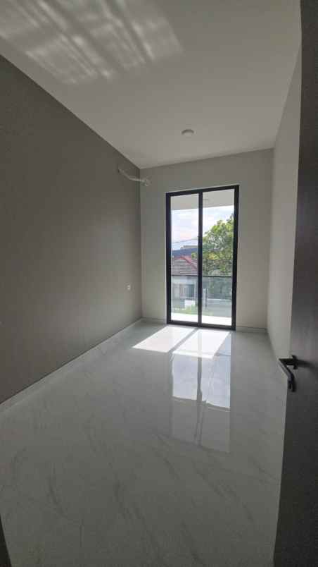 dijual rumah baru gress minimalis di baruk utara