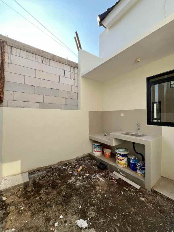 dijual rumah baru kawasan cluster dau dekat kota batu