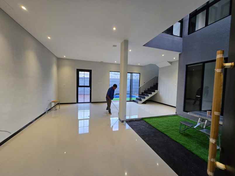 dijual rumah baru modern minimalis di araya