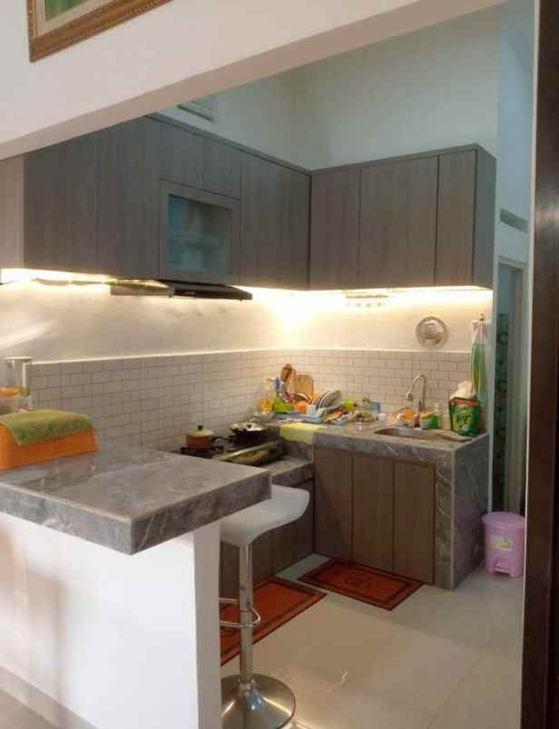 dijual rumah bedahan sawangan depok