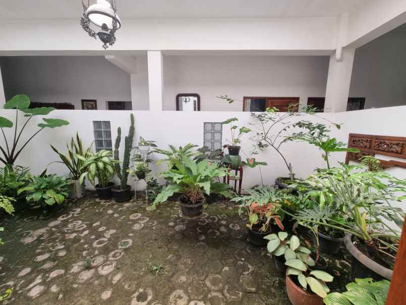 dijual rumah bergaya klasik daerah pecilon cirebon