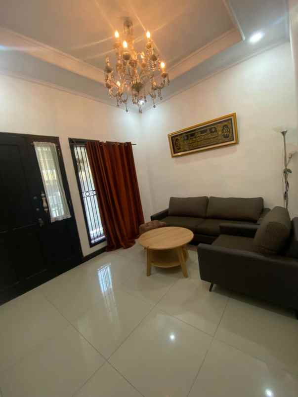 dijual rumah bintara jaya bekasi barat