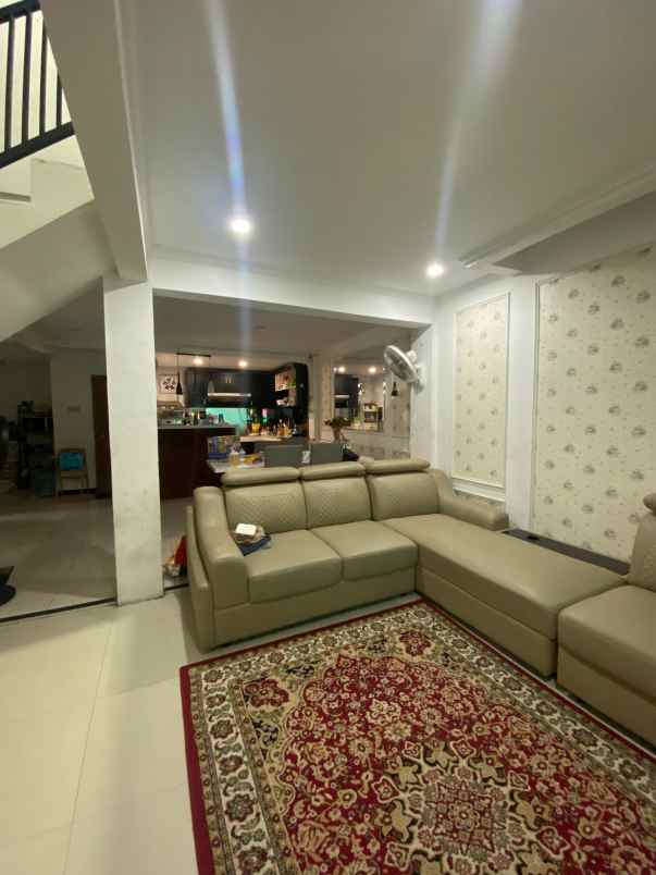 dijual rumah bintara jaya bekasi barat