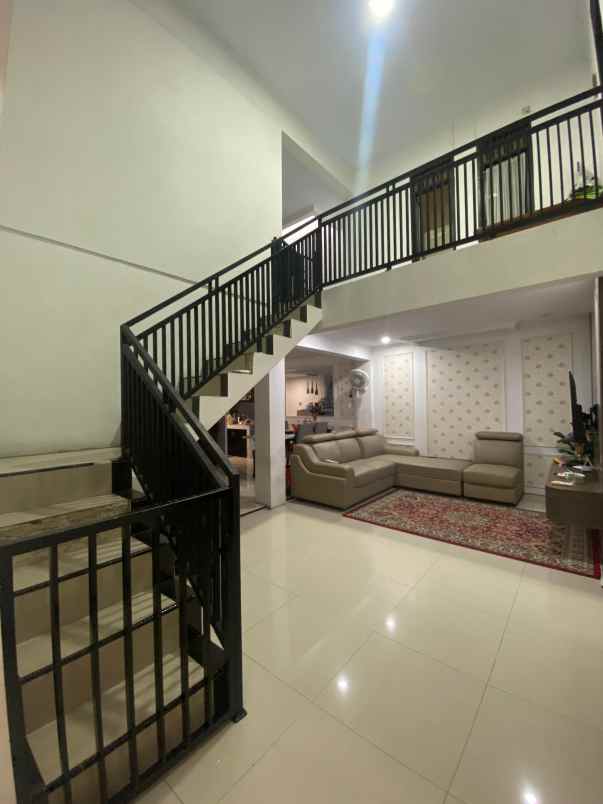 dijual rumah bintara jaya bekasi barat